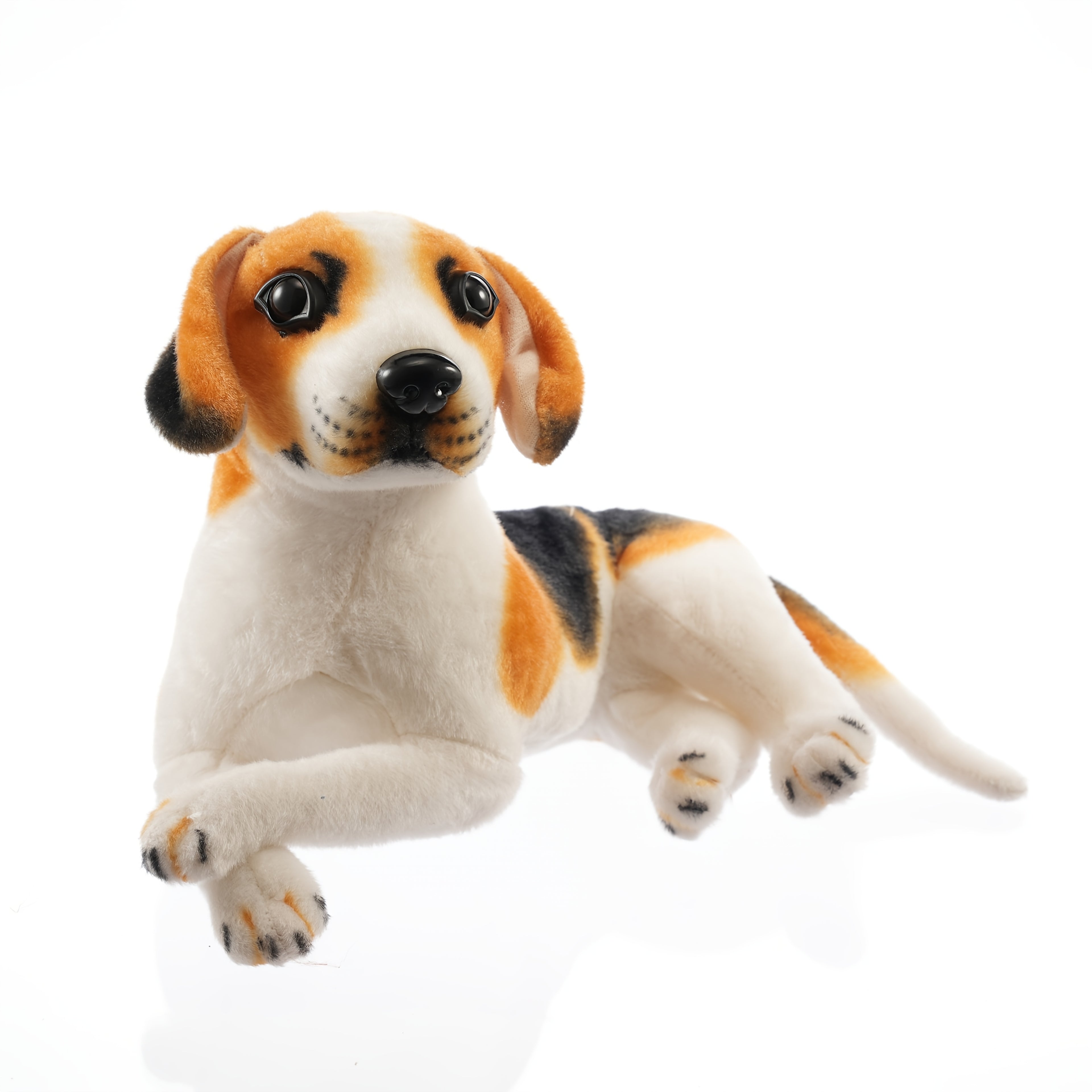 Un jouet en peluche r¨¦aliste d'un chien beagle, figurine de chien r¨¦aliste, adapt¨¦ pour la d¨¦coration de la chambre et les cadeaux de vacances.