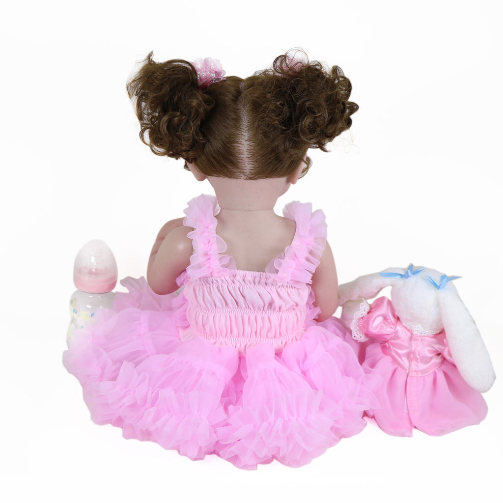 Poup¨¦e Reborn de 22 pouces - Mouvement joyeux avec un visage peint 3D, un corps en vinyle souple et des cheveux racin¨¦s, accompagn¨¦ d'un petit lapin en peluche, parfait pour des cadeaux de No?l, d'Halloween ou de Thanksgiving.
