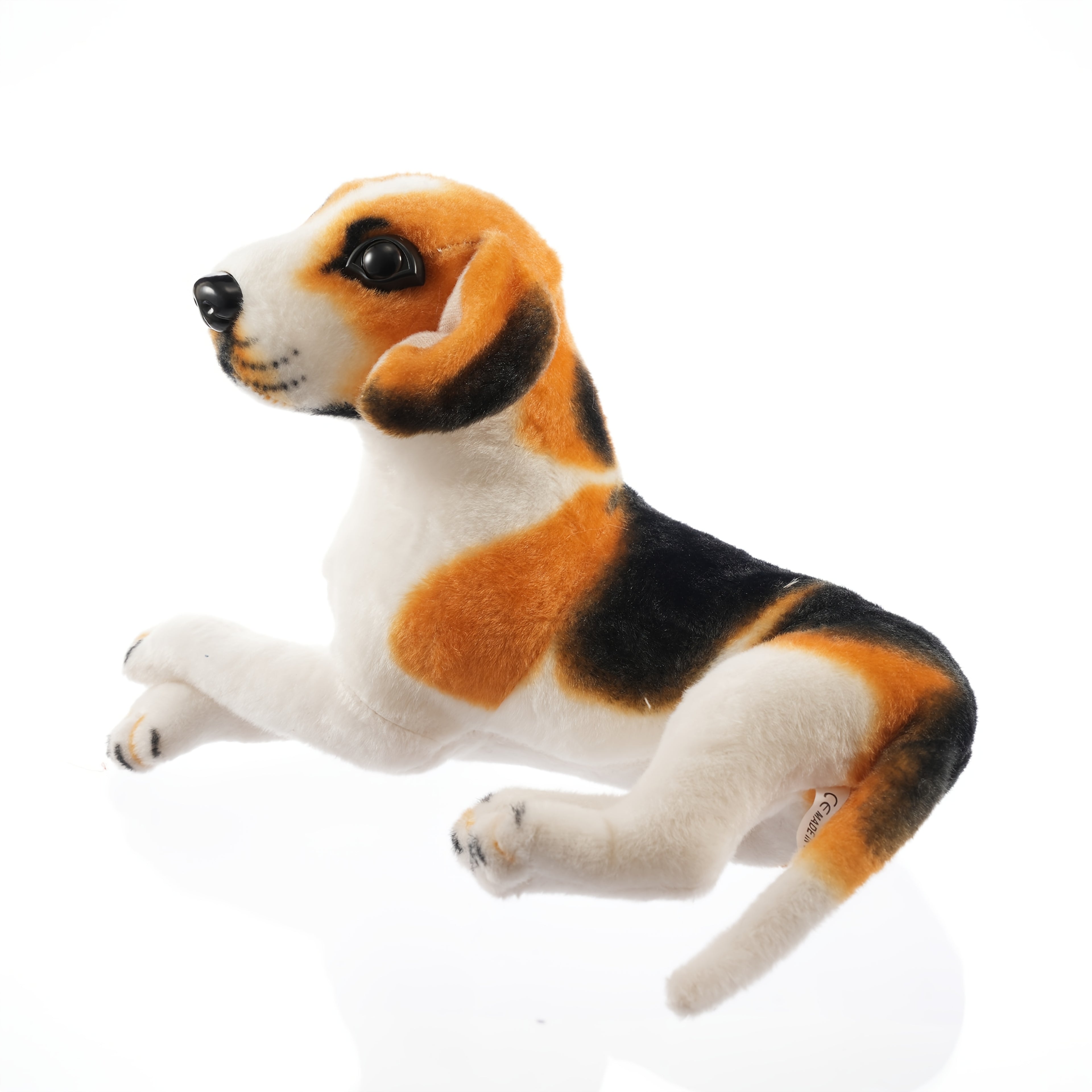 Un jouet en peluche r¨¦aliste d'un chien beagle, figurine de chien r¨¦aliste, adapt¨¦ pour la d¨¦coration de la chambre et les cadeaux de vacances.